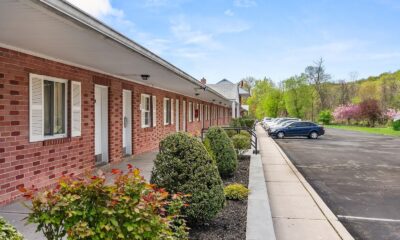 Ardsley Acres Hotel Court