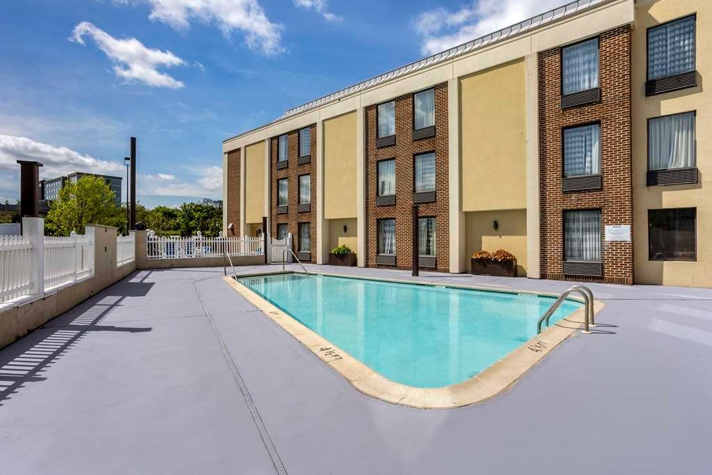 Best Western Harrisburg North