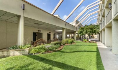Clarion Hotel Broken Arrow - Tulsa