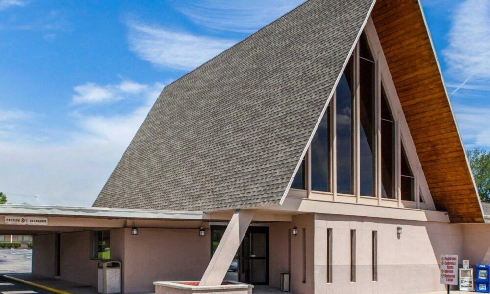 Econo Lodge Conference Center