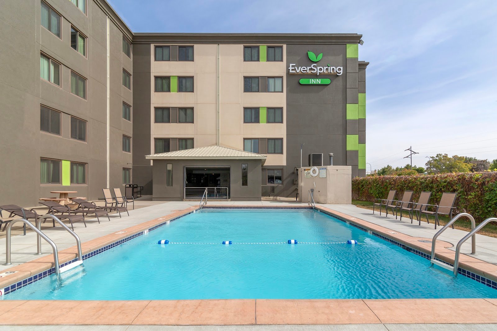 Everspring Inn