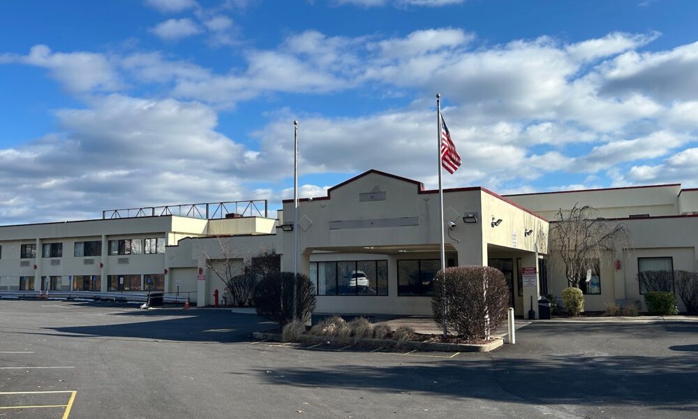 Hilltop Inn & Suites Yonkers