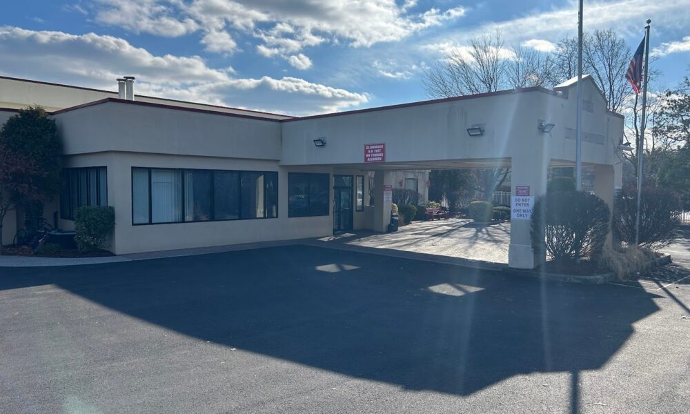 Hilltop Inn & Suites (prev. Ramada)