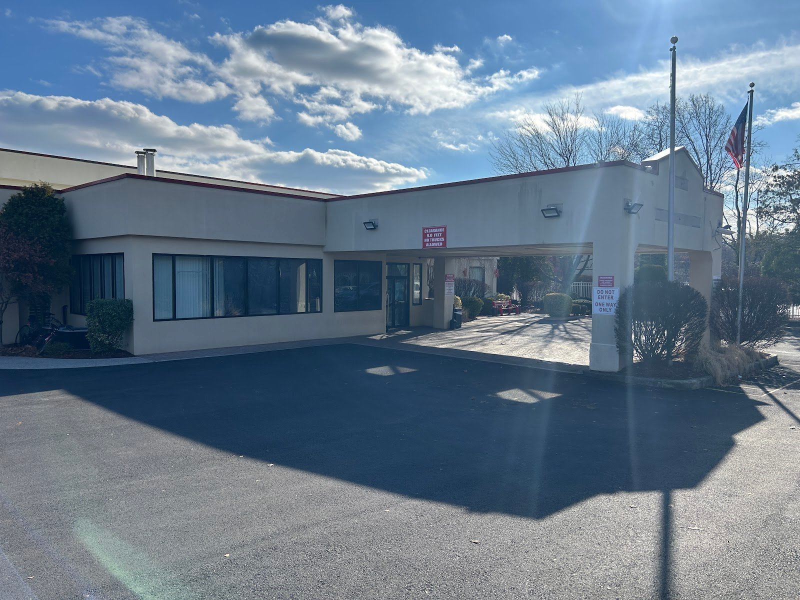 Hilltop Inn & Suites (prev. Ramada)