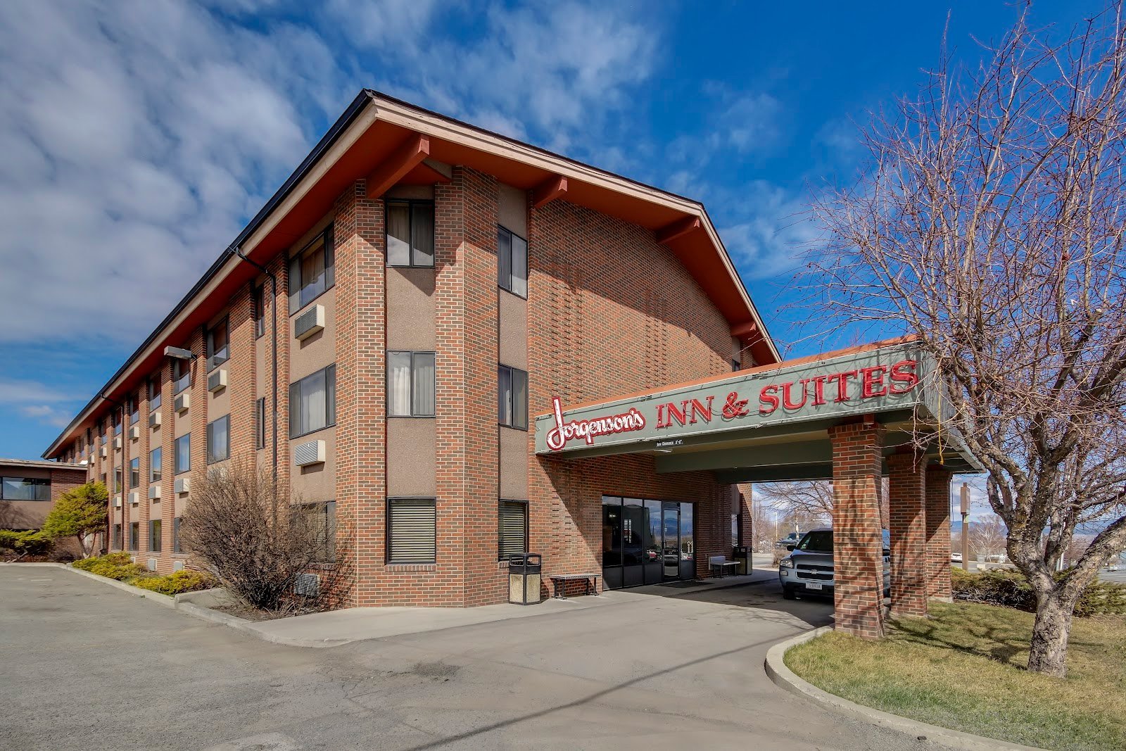 Jorgenson's Inn & Suites