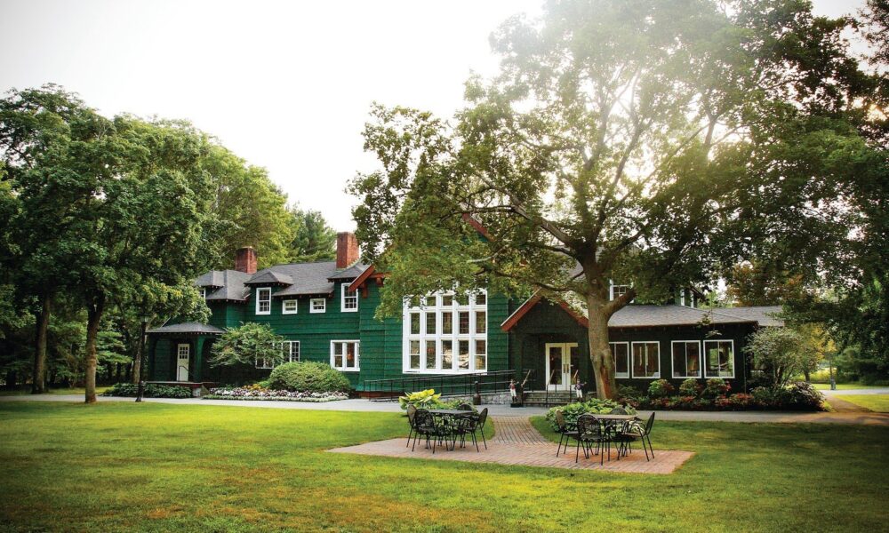 The Lodge at Saratoga Casino Hotel
