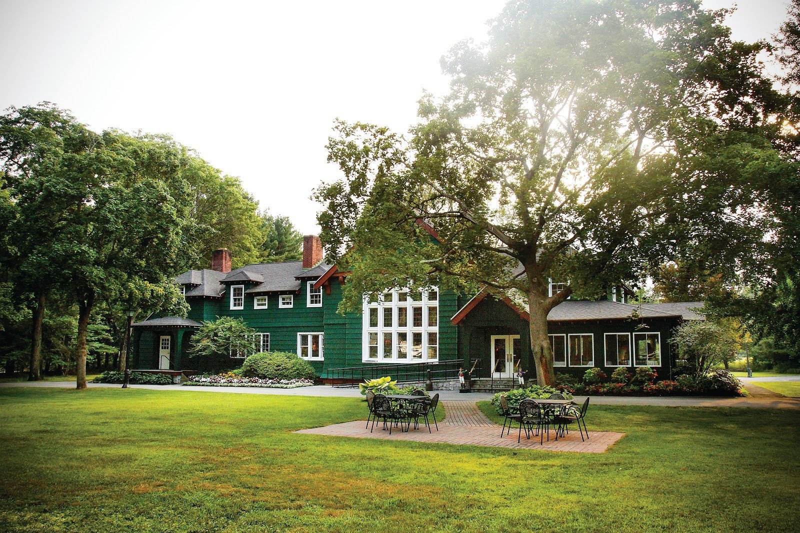 The Lodge at Saratoga Casino Hotel